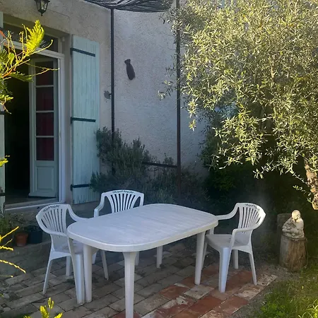 De L'olivier Apartment
